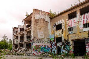 ビルの老朽化が進むとどんな問題が発生するのか？