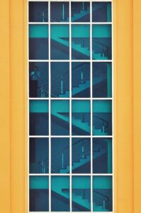 月5万の不労所得を実現するための具体的な方法は？