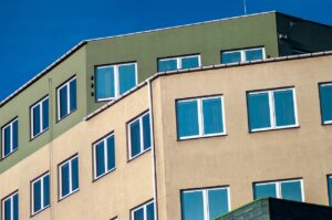 不動産共同投資のメリットとは何ですか？